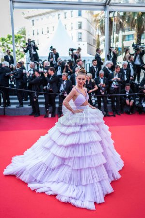 Téléchargez les photos : CANNES, FRANCE - 21 MAI 2022 : Maja Malnar lors de la 75e édition du Festival de Cannes - en image libre de droit