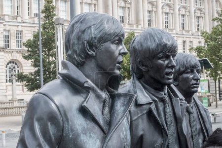 Téléchargez les photos : Statue des Beatles à Liverpool au Royaume-Uni - en image libre de droit