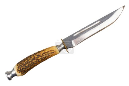 cuchillo de caza vintage aislado sobre fondo blanco
