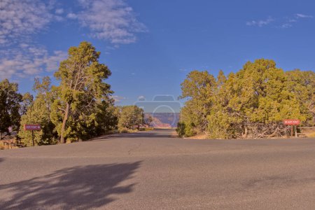 La entrada de un solo sentido a Hopi Point desde Hermit Road en el Gran Cañón Arizona.