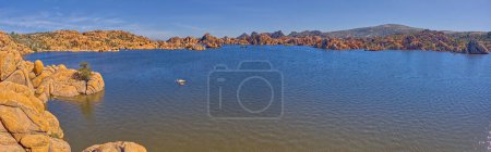 Téléchargez les photos : Vue panoramique du lac Watson à Prescott AZ. Vue depuis le début de la boucle du lac Watson. - en image libre de droit