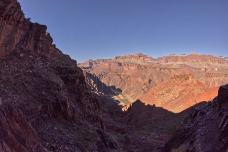 La rivière Colorado vue depuis le sentier South Kaibab juste en dessous de la pointe Tipoff au Grand Canyon Arizona.
