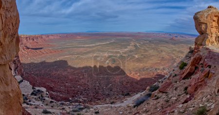 View of Valley of the Gods in Utah from the Moki Dugway, also called Utah State Route 261.