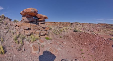 Foto de Una pila de rocas en Crystal Mesa al oeste de Hamilili Point en Petrified Forest National Park Arizona. - Imagen libre de derechos