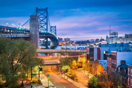 Téléchargez les photos : Philadelphie, Pennsylvanie, USA au pont Benjamin Franklin enjambant le Delaware. - en image libre de droit
