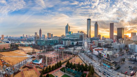 Atlanta, Géorgie, États-Unis horizon du centre-ville à l'aube
.