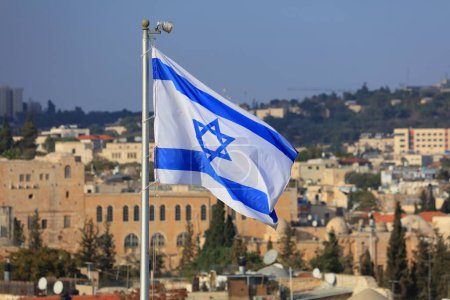 Foto de Bandera de Israel en Jerusalén. Colores nacionales israelíes. - Imagen libre de derechos