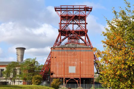 Foto de Gelsenkirchen, Alemania. Patrimonio industrial de la región del Ruhr. Consolidación de Zeche - antigua mina de carbón. Industria alemana. - Imagen libre de derechos