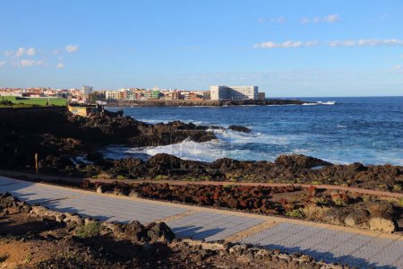 Téléchargez les photos : Telde, Gran Canaria - promenade côtière à La Garita. - en image libre de droit