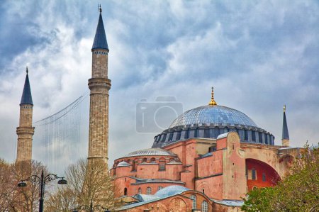 Gran Mezquita de Santa Sofía en Estambul, Turquía. Patrimonio de la Humanidad por la UNESCO en el distrito de Fatih de Estambul.