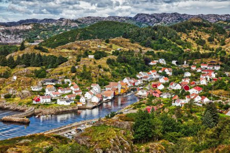 Ciudad de Sogndalstrand en el sur de Noruega. Ciudad del condado de Rogaland.