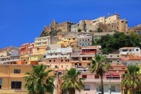 Castelsardo Stadt auf Sardinien, Italien. Stadtbild in der Provinz Sassari, Golf von Asinara.