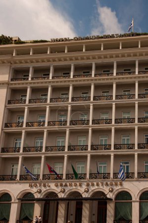 Foto de Atenas, Grecia - 18 de mayo de 2007; uno de los hoteles más famosos de Atenas, Grecia - Imagen libre de derechos
