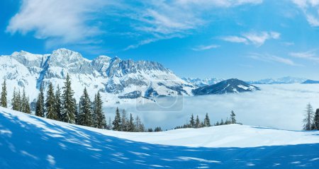 Téléchargez les photos : Matin hiver paysage de montagne avec des nuages en dessous de la vallée (région de Hochkoenig, Autriche
) - en image libre de droit