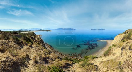 Téléchargez les photos : Mer du matin paysage de la côte rocheuse (Lagune Narta, Vlore, Albanie
). - en image libre de droit
