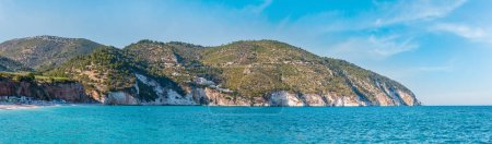 Photo for Summer Adriatic Sea beach Contrada Mattinatella (Spiaggia di Mattinatella, Fontana delle Rose) on the Gargano peninsula in Puglia, Italy. People unrecognizable. - Royalty Free Image