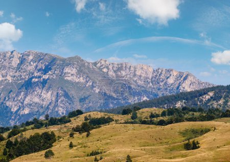 Téléchargez les photos : Paysage montagneux estival pittoresque du parc national de Durmitor, Monténégro, Europe, Balkans Alpes dinariques, patrimoine mondial de l'UNESCO. Route panoramique Durmitor
. - en image libre de droit