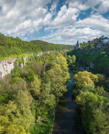 Foto de View from Novoplanivskiy Bridge to the Smotrych River Canyon, Kamianets-Podilskyi, one of the most popular towns for travel in Ukraine. - Imagen libre de derechos