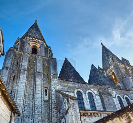 Foto de Iglesia Colegiata Saint-Ours Loches of Loches (Francia). Fundada entre 963 y 985
. - Imagen libre de derechos