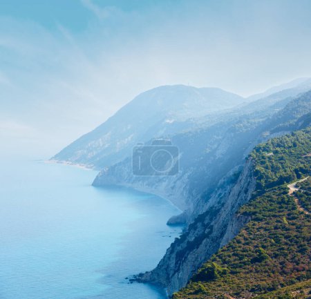 Cap sud de l'île de Lefkas (Grèce, mer Ionienne
)