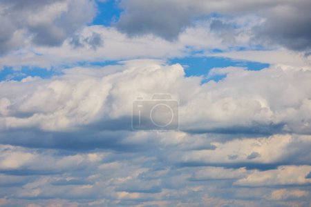 Landschaft mit Wolkenbildung