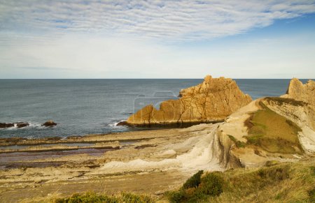 Küstenabschnitt Kantabriens im Norden Spaniens, erodierte Costa Quebrada, d.h. die zerbrochene Küste
