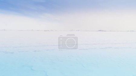 Antarktis Ozean Luftaufnahme über gefrorene Oberfläche. Eisbedeckter Wassergletscher in der nördlichen Winterlandschaft. antarktischer Schnee Natur Drohnenflug Zeitraffer Aufnahmen in 4k uhd.
