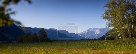 Téléchargez les photos : Le panorama avec Kitzsteinhorn (Alpes du Tauern) et Zell am See dans la région de Zell am See-Kaprun, Alpes autrichiennes, Salcburgerland - en image libre de droit
