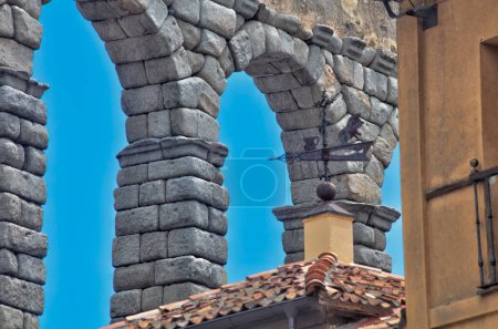 Foto de Detalles del Acueducto y la ciudad de Segovia en España el 7 de agosto de 2017 - Imagen libre de derechos