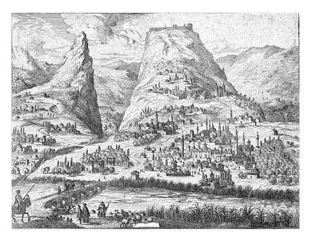 Téléchargez les photos : Vue sur la ville de Misithra, conquise par les Vénitiens en 1687. Au premier plan la rivière Eurotas et à gauche un pont à six arches. - en image libre de droit