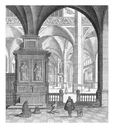 Foto de Figuras en el interior de una iglesia gótica. - Imagen libre de derechos