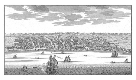 Bird's eye view of the city of Makassar, with several ships in the foreground, including some with the Dutch flag.