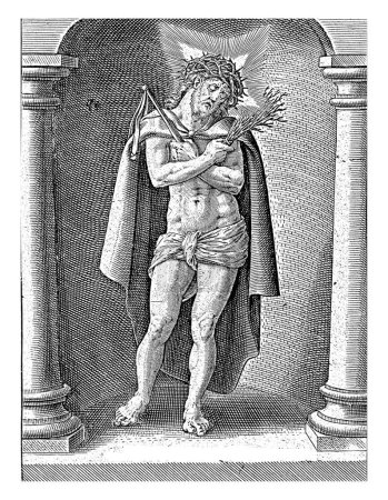 Foto de Cristo como hombre de dolores, Antonie Wierix (II), 1565 - antes de 1604 Cristo como hombre de dolores con corona de espinas y halo se encuentra entre dos columnas. - Imagen libre de derechos