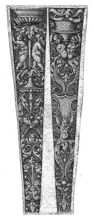 Foto de Dos ornamentos con putti y enredaderas de hojas, Monogrammist AC (siglo XVI), 1520 - 1562 Diseño para vaina de daga delantera y trasera en una hoja. - Imagen libre de derechos