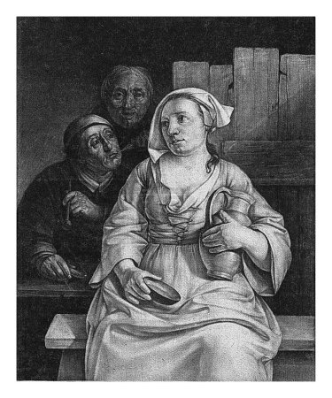 Foto de Mujer con una jarra, Nicolaes van Haeften, 1673 - 1715 Una mujer se sienta en un banco y sostiene una jarra y un tazón en sus manos. Detrás de ella hay dos figuras fumando. - Imagen libre de derechos