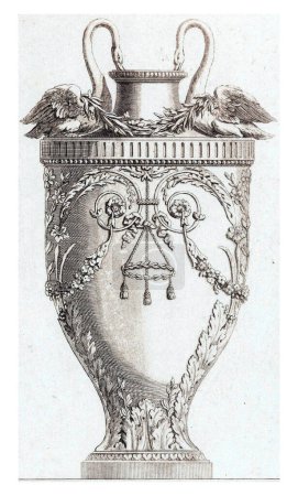 Téléchargez les photos : Vase aux cygnes, L. Laurent, d'après Jean François Quarante, 1775-1785 Un vase orné de vrilles, de motifs floraux et de poignées en forme de cygnes. - en image libre de droit