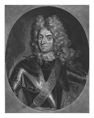 Téléchargez les photos : Portrait de Reinhart Vincent baron van Hompesch, Pieter Schenk (I), 1708 Le lieutenant-général Reinhart Vincent baron van Hompesch. Il porte une armure. En arrière-plan un champ de bataille. - en image libre de droit