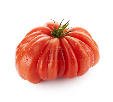 Foto de Fresh ripe tomato closeup isolated on white background - Imagen libre de derechos