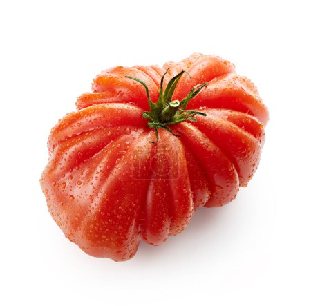 Téléchargez les photos : Fresh ripe tomato closeup isolated on white background - en image libre de droit