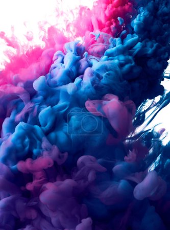 Téléchargez les photos : Éclaboussure de peinture aquarelle bleue et rose fond - en image libre de droit