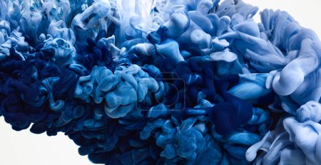 Foto de Salpicadura de pintura azul en agua - Imagen libre de derechos