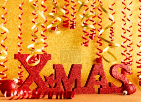 Foto de Color oro Navidad y Año Nuevo 2024 fondo de vacaciones - Imagen libre de derechos