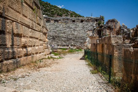Foto de El casco antiguo de Demre, un antiguo asentamiento licio en el territorio moderno de Turquía, región de Antalya - Imagen libre de derechos