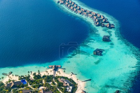 Téléchargez les photos : Belle île tropicale, Maldives - en image libre de droit