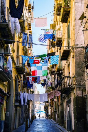 Foto de Nápoles, Italia, 18 de abril de 2023, la ciudad celebra la euforia de la serieUn título de vuelta a la ciudad 33 años después de Maradona. - Imagen libre de derechos