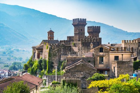 Téléchargez les photos : Détails du château Lancellotti, construit au XIII siècle, Lauro Avellino - en image libre de droit