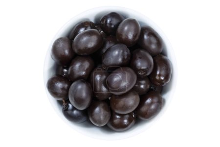 Foto de Black olives from above bowl isolated on a white background - Imagen libre de derechos
