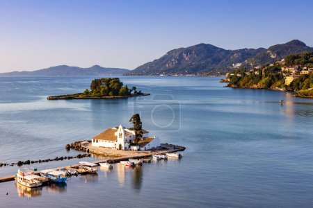 Téléchargez les photos : Corfu Greece Vlachernon Vlacherna church chapel Kanoni island traveling sea boats boat - en image libre de droit
