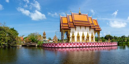 Téléchargez les photos : Panorama du temple Wat Plai Laem sur l'île Ko Samui en Thaïlande - en image libre de droit