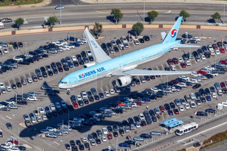 Téléchargez les photos : Los Angeles, États-Unis - 4 novembre 2022 Avion Boeing 777-300 (ER) de Korean Air à l'aéroport de Los Angeles (LAX) aux États-Unis. - en image libre de droit